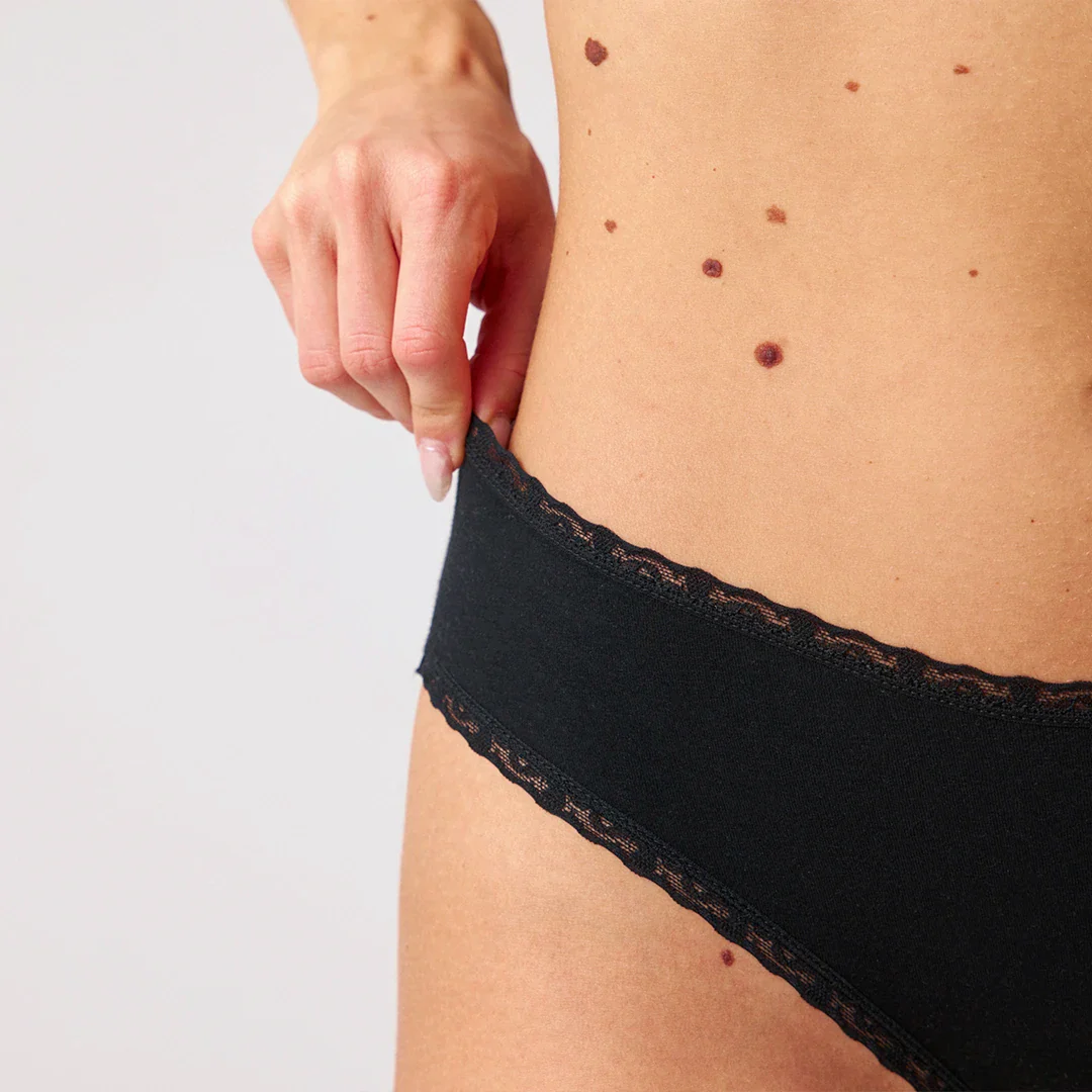 Brazilian Slips mit Spitze | Schwarz - Image 8