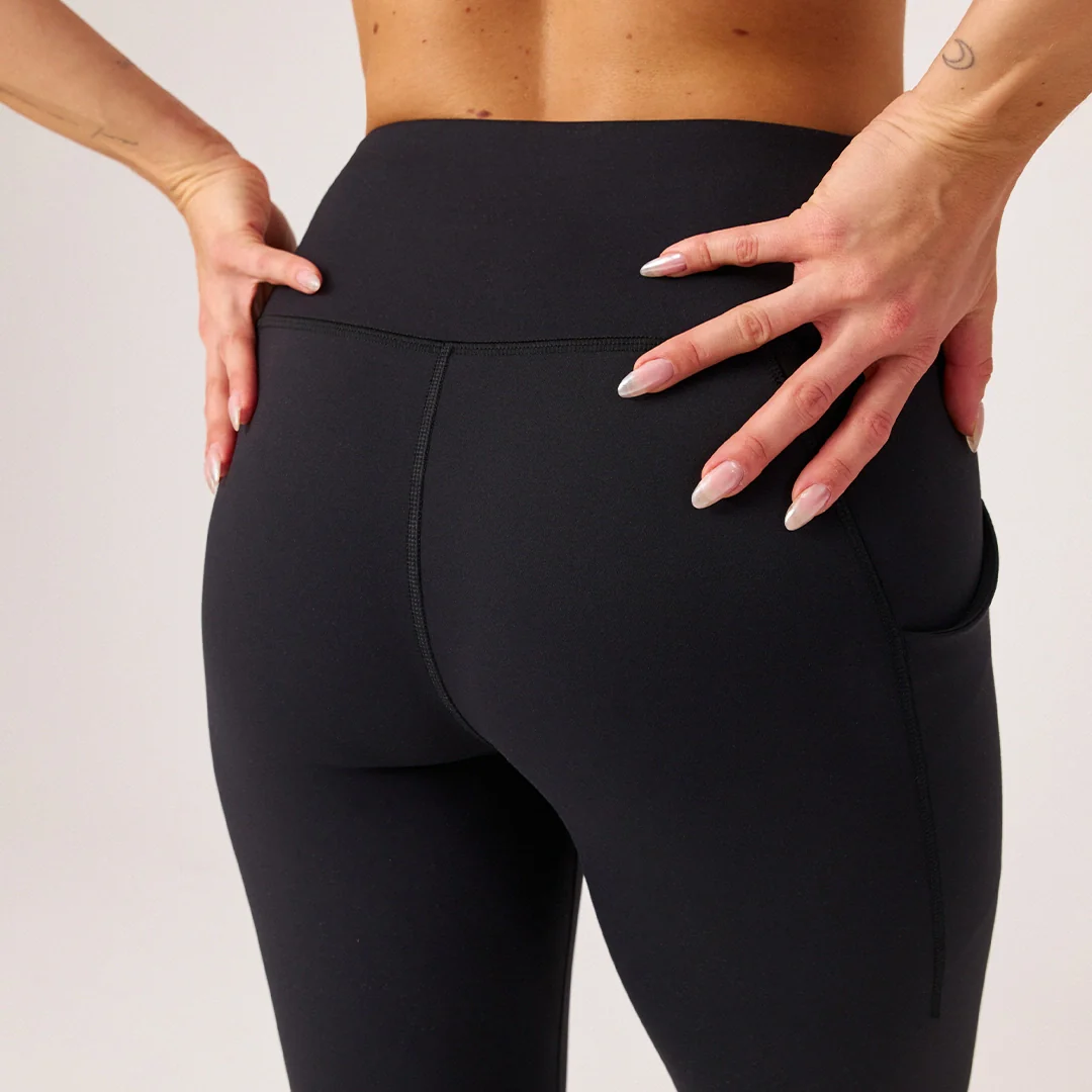 Premium High Waist Leggings mit Taschen | Schwarz - Image 5