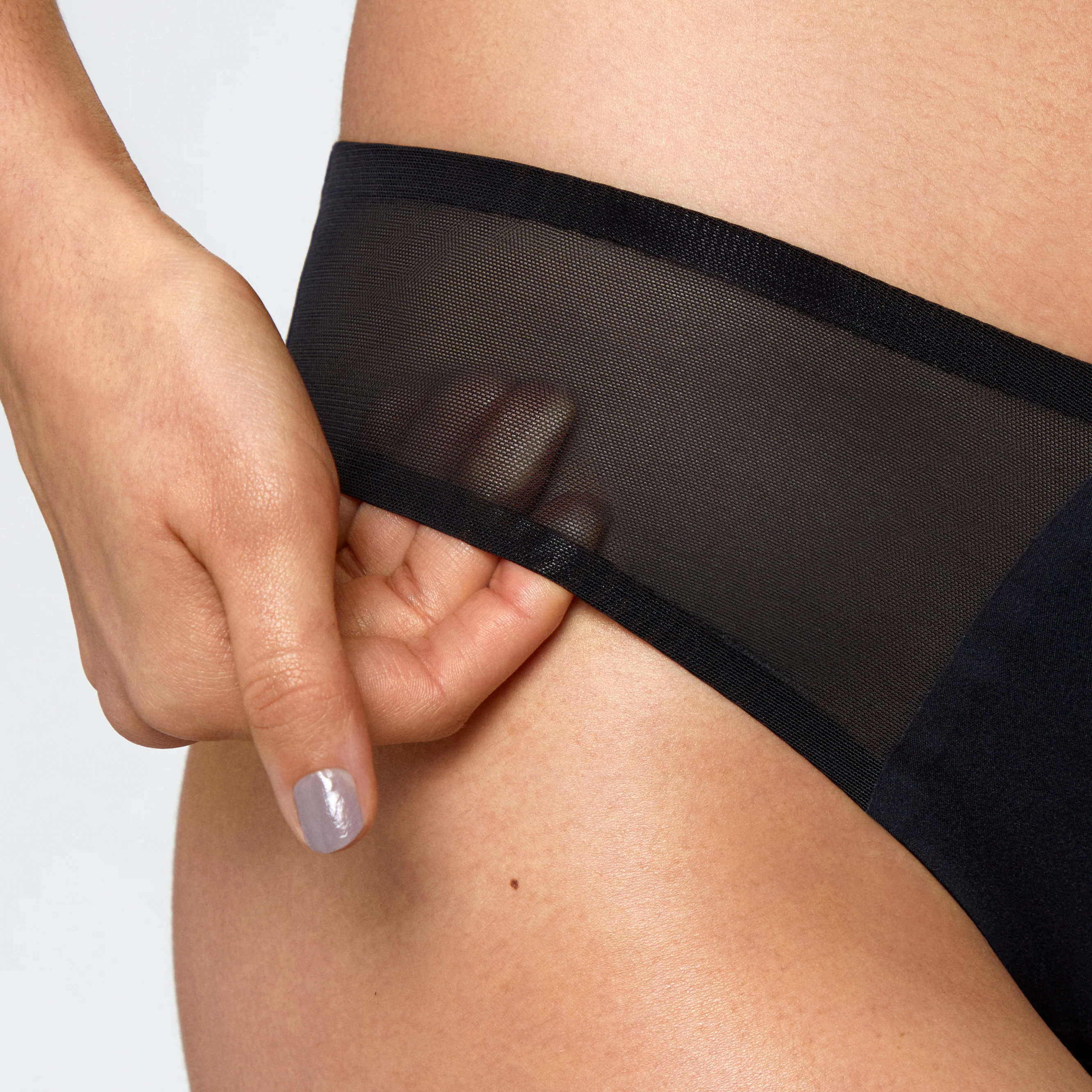 SNOCKS x femtis Period Panty - ZORA Tanga Sport | Schwarz - Image 4